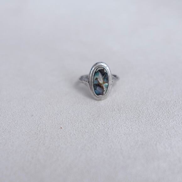 Vintage Avon Abalone Mother of Pearl Ring Silver Tone Oval Size 6.5 - Picture 2 of 6